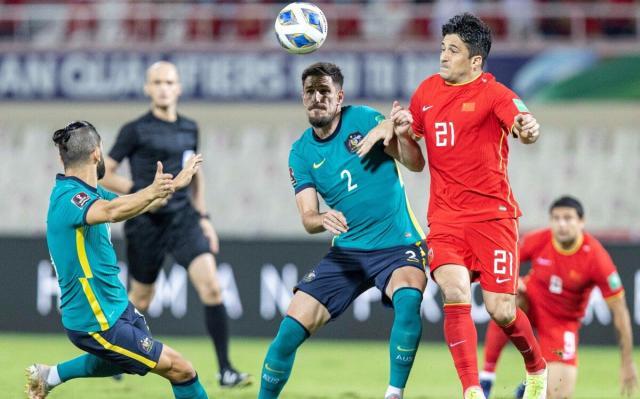 1637132801775033608.jpg www hth com-洛国富下场对阵日本将停赛 吴曦等六名球员存隐患