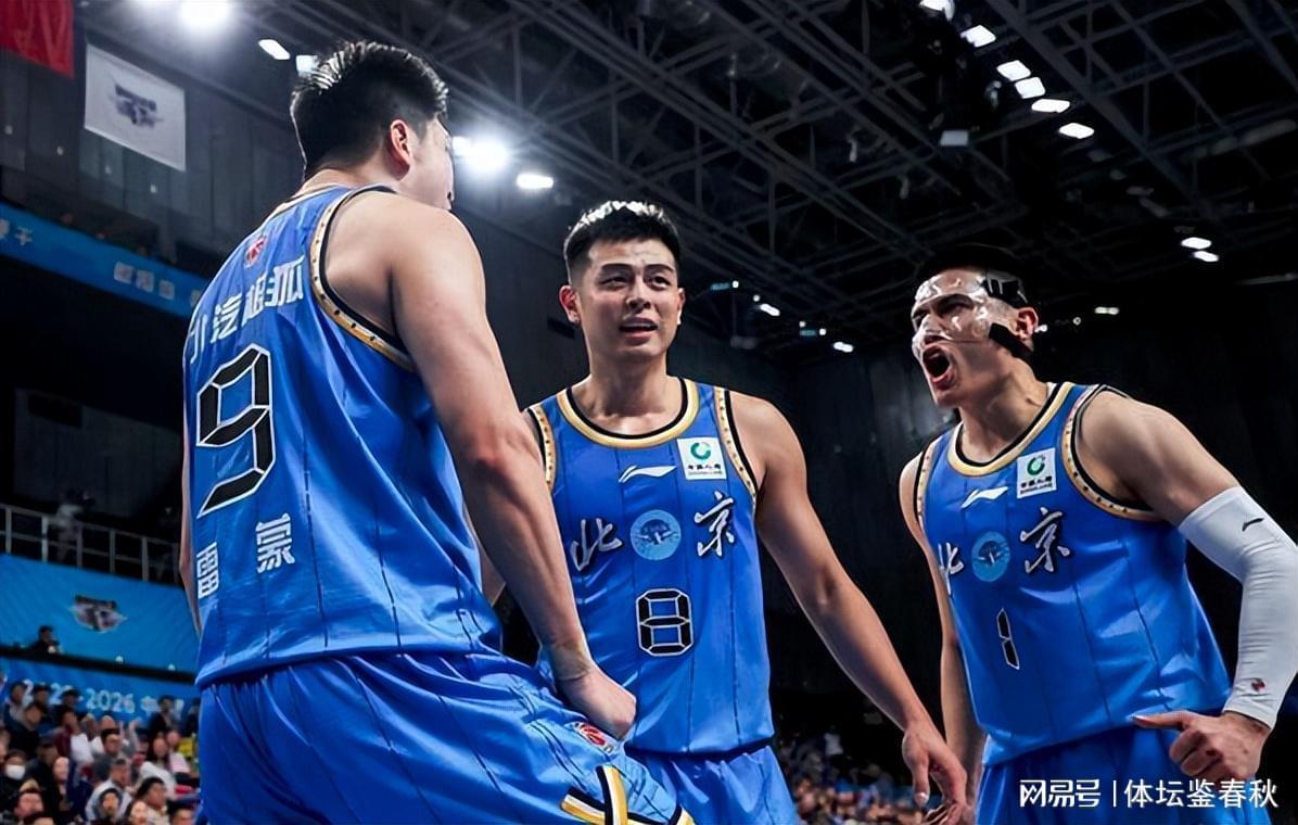 hth体育下载-首钢杀回前4!却迎来坏消息,3大主力将长期休战,还能否夺冠?